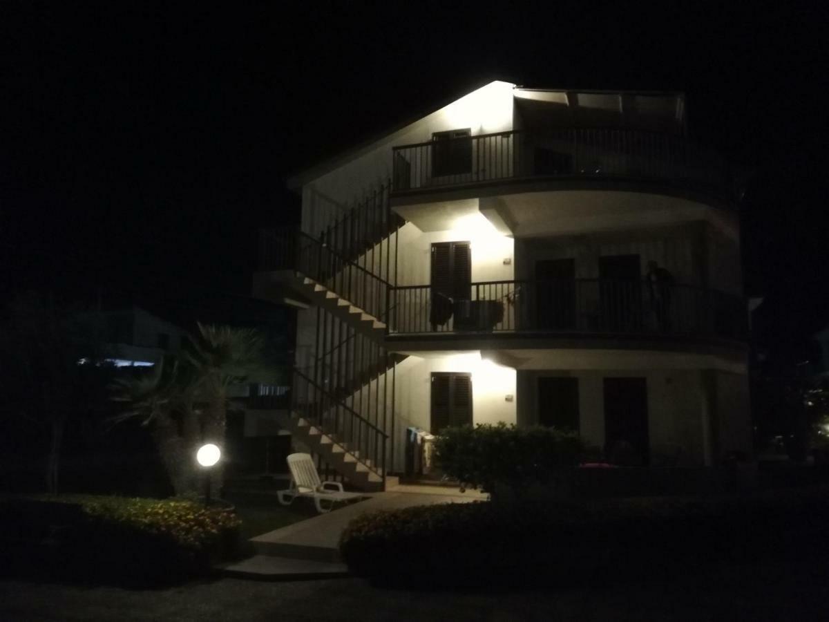 Il Melograno Residence Marzamemi Esterno foto